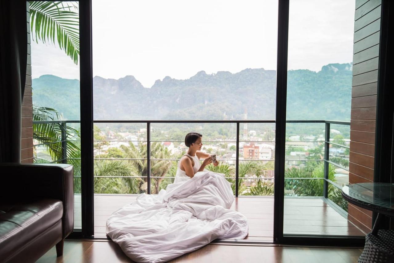 Blue Mountain Phangnga Resort מראה חיצוני תמונה