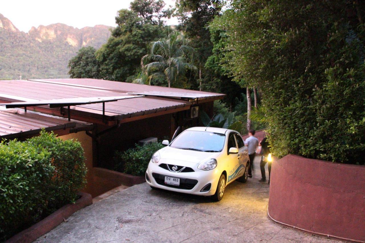 Blue Mountain Phangnga Resort מראה חיצוני תמונה